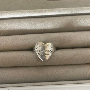 Vintage Please Return to Tiffany & Co heart ring